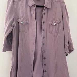 Soft surroundings tunic. Boutique details. Dusty lilac, Med Shell Buttons